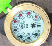 國信(xin)水表廠教(jiao)你如何讀(dú)指針式水(shui)表