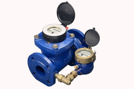 活塞式(shì)水表的(de)型号選(xuan)擇和使(shǐ)用方法(fa)